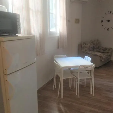 Centro Santa Catalina 1º B Apartment Seville